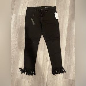 NWT BLANKNYC 'Be A Frayed' Cropped jean. Black. Frayed bottoms. Size 30